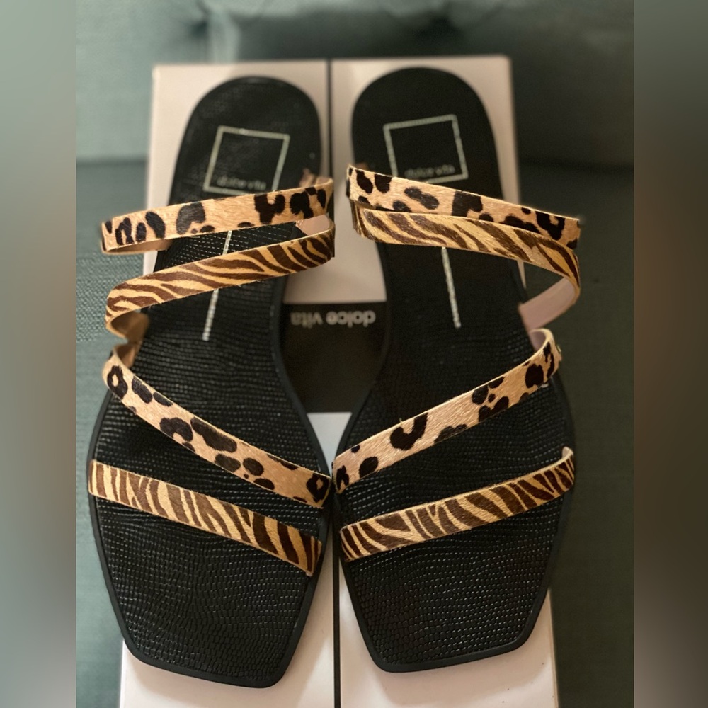 Dolce Vita Izabella Sandal. Leopard/Multi Calf Hair. Size 9 🆕